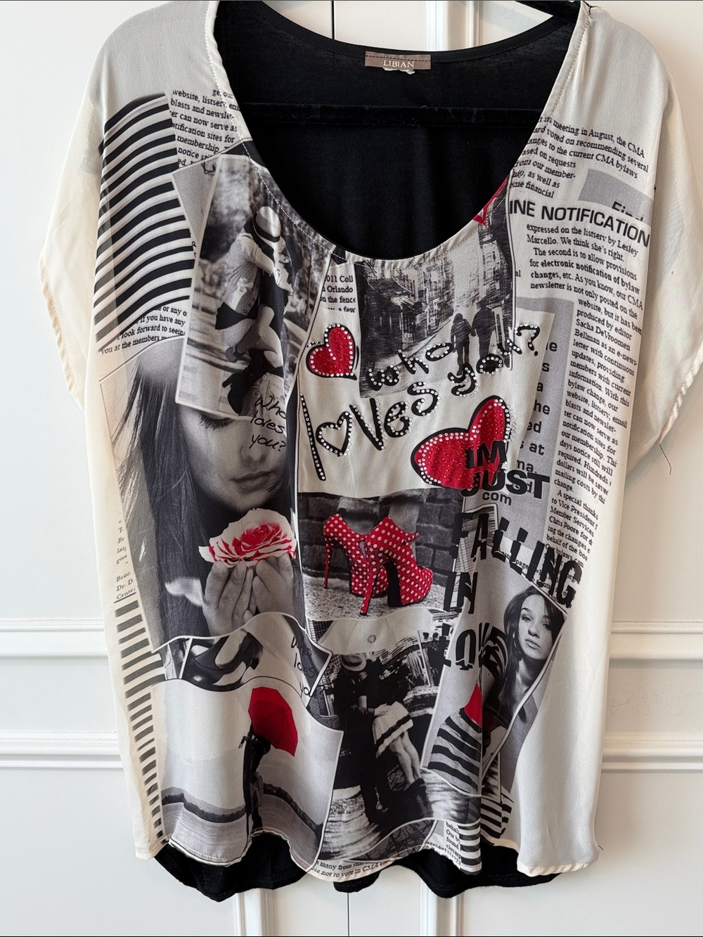 Libian Scoop Neck Graphic Tunic in Black, White & Red